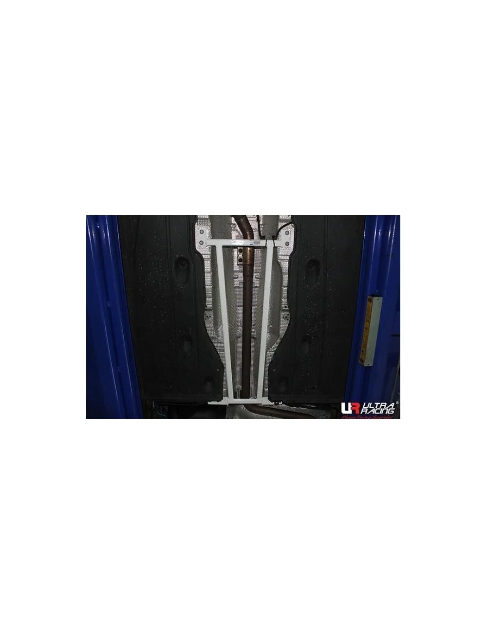 ULTRA RACING SOTTOTELAIO CENTRALE INFERIORE VOLKSWAGEN GOLF VII TDI