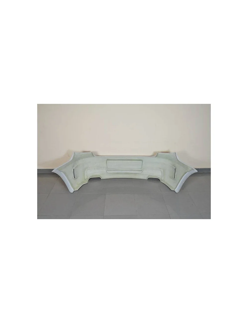 PARAURTI POSTERIORE IN VETRORESINA BMW SERIE 1 E81 E87 LOOK M1