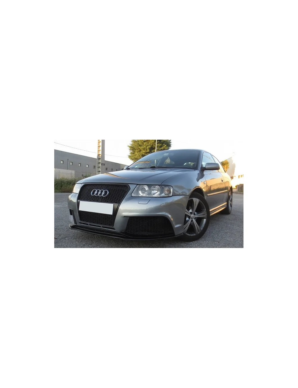 PARAURTI ANTERIORE IN VETRORESINA AUDI A3 8L LOOK RS3