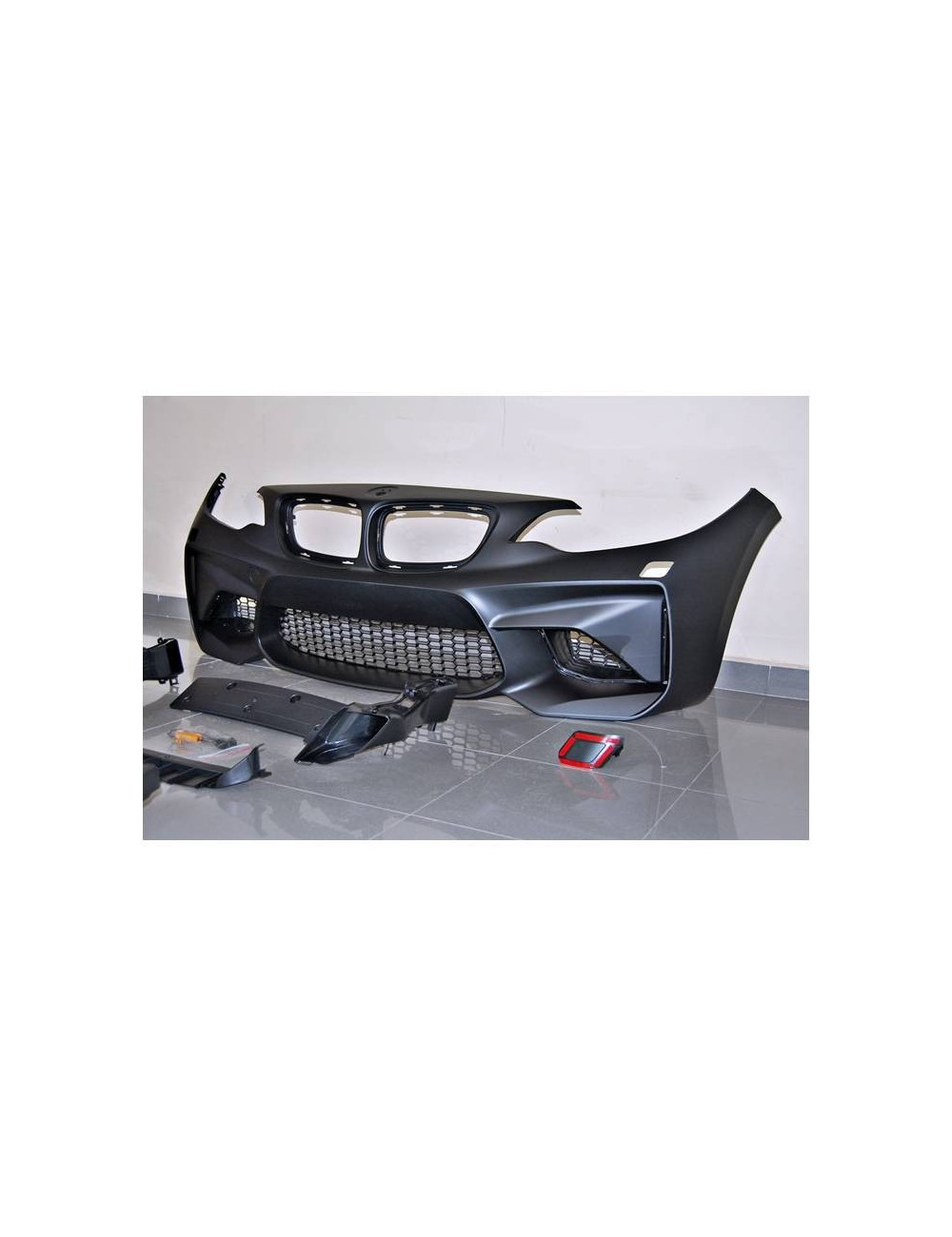 PARAURTI ANTERIORE IN ABS BMW SERIE 2 F22 F23 LOOK M2